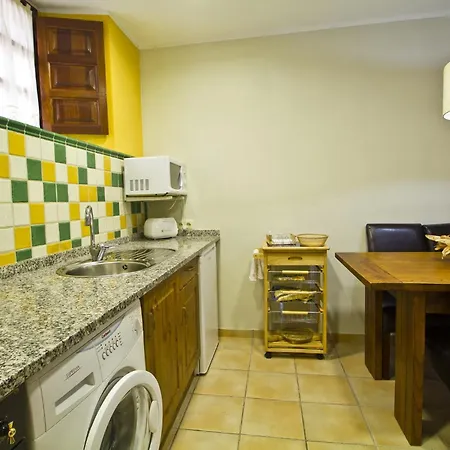 Apartamentos Los Brezos Apartment