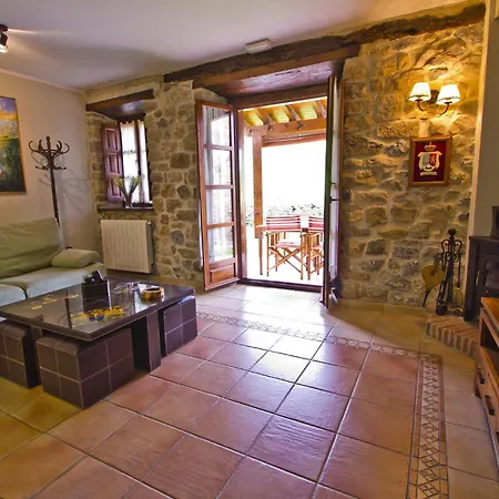 Apartamentos Los Brezos Apartment